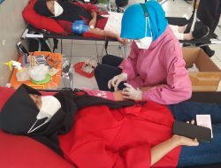 Peringati HUT ke-76 RI, Puluhan Pelajar SMK di Blora Lakukan Aksi Donor Darah