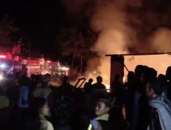 Akibat Listrik Padam, 3 Rumah di Desa Nglebur Terbakar, Kerugian Ratusan Juta