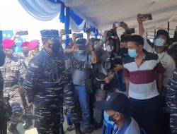 Tinjau Serbuan Vaksinasi Maritim di Rembang, KSAL : Untuk Herd Immunity