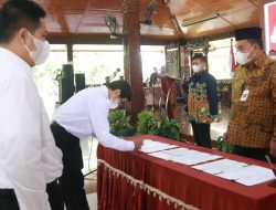 Puluhan PPPK Non Guru Pemkab Blora Dilantik. Bupati Ingatkan, Beri Pelayanan Terbaik Bagi Masyarakat