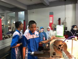 Siapkan Guru Hadapi Era Sosiety 5.0, JSIT Wilayah Jawa Tengah Selenggarakan Pelatihan Pembina Laga Sains