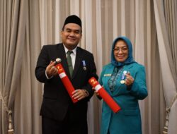 Bupati Blora dan Istrinya Terima Penghargaan Manggala Karya Kencana 2023 dari BKKBN