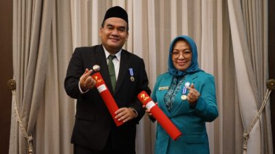 Bupati Blora dan Istrinya Terima Penghargaan Manggala Karya Kencana 2023 dari BKKBN