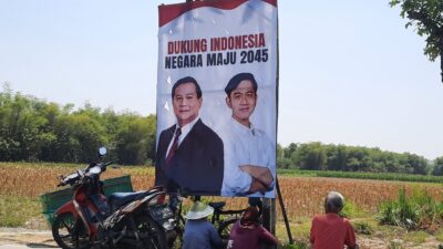 Soal Munculnya Baliho Prabowo – Gibran di Blora, Eks Bupati : Ya, Silakan Saja