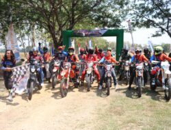 Ratusan Biker Trabas Ramaikan Blora Extrem