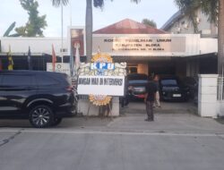 KPU Blora Terima Karangan Bunga, Isinya ‘KPU Jangan Mau Diintervensi’