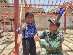 Senyum Bahagia Johan Rumahnya Dibangun oleh Satgas TMMD dan Warga