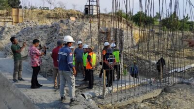 Plt. Bupati Blora Lakukan Monev Proyek Pembangunan Bendung Sambongrejo