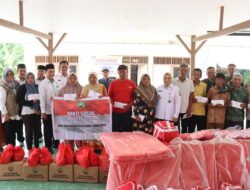 Plt. Bupati Blora Serahkan Bantuan ke Korban Angin Puting Beliung di Cepu dan Kedungtuban