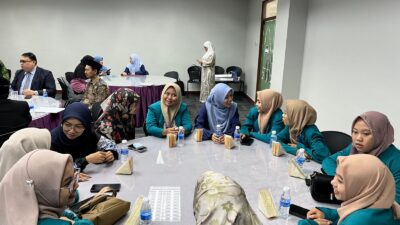 Penerima Beasiswa KIP IAIKU Blora Tingkatkan Kolaborasi Internasional di USIM Malaysia
