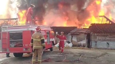 BREAKING NEWS! Pasar Induk Cepu Blora Kebakaran