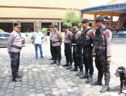Jamin Keamanan Natal, Polres Kendal Sterilisasi Gereja dengan Unit K9