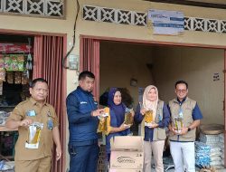 Stabilkan Harga Minyak Goreng, Bulog Salurkan Minyakita di Pasar Sido Makmur Blora