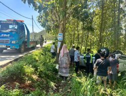 Hilang Kendali di Tikungan, Mobil Toyota Avanza Terperosok ke Hutan di Jalur Blora–Randublatung