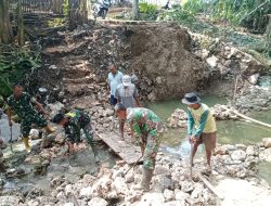 TNI Percepat Pembangunan Jembatan Garuda di Klopoduwur Blora