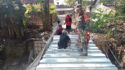 Pemasangan Rangka Besi di Jembatan Garuda Klopoduwur Blora Dimulai