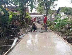 Pembangunan Jembatan Garuda di Desa Klopoduwur Blora Tunjukkan Progres Signifikan