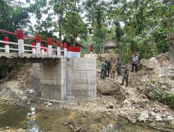 Dandim 0721/Blora Tinjau Pembangunan Jembatan Garuda di Klopoduwur, Pastikan Kualitas dan Progres Sesuai Target