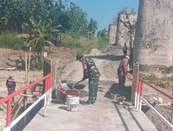 TNI dan Warga Percepat Penyelesaian Jembatan Aramco di Randublatung Blora