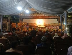 Usai Ruwatan Buang Sial, DPRD Blora Manjakan Warga Lewat Nonton Wayang Gratis